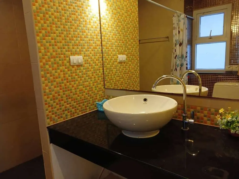 Патонг: 6-26 Large 1 Br-1bath 1 Km Walking To Patong Beach
