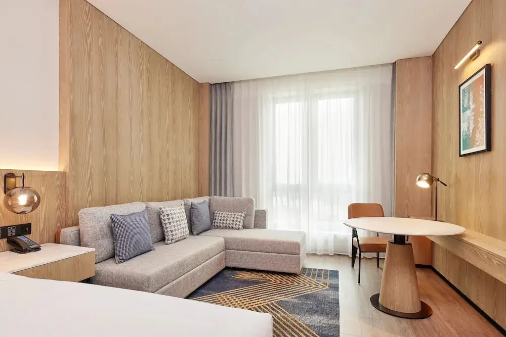 Шанхай: Four Points By Sheraton Shanghai Fengjing