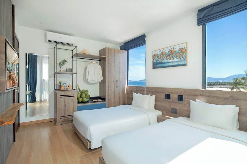 Нячанг: Cozy Front Beach House wid Private Beach