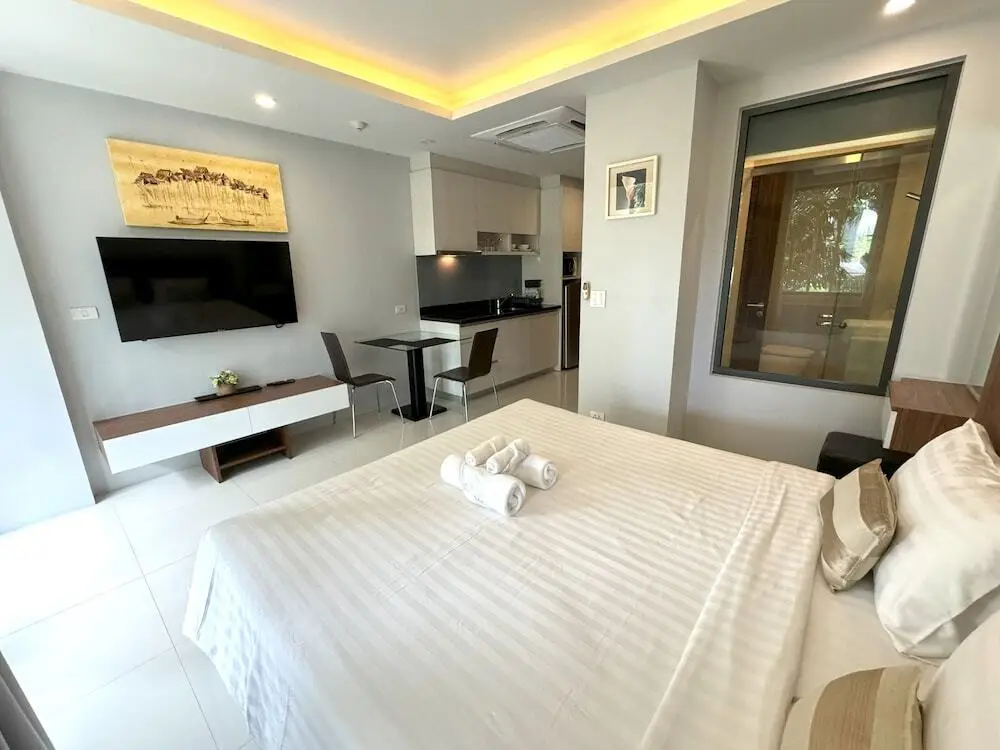 Муанг: Studio with washer and WiFi in Rawai