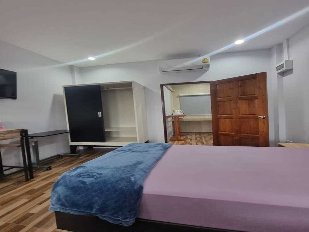Пхак Хай: Patamanan Residence Ang Thong