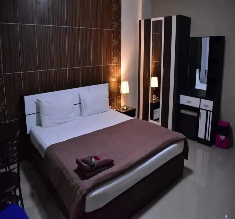 Государственный заповедник Ang Thong: OYO 75504 Ratchapruek Apartment Angthong
