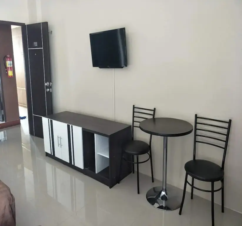Государственный заповедник Ang Thong: OYO 75504 Ratchapruek Apartment Angthong