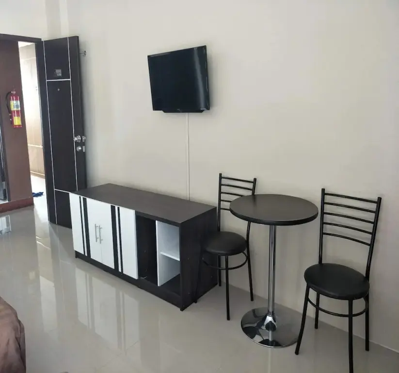 Государственный заповедник Ang Thong: OYO 75504 Ratchapruek Apartment Angthong