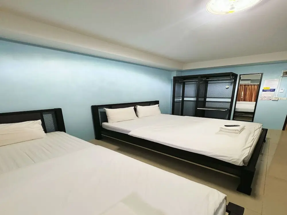 Супханбури: OYO 75506 Ratchapruek Apartment Suphanburi
