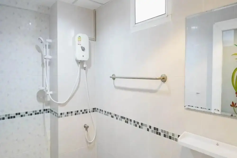 Бангкок: RoomQuest Suvarnabhumi Airport Lat Krabang 42/6