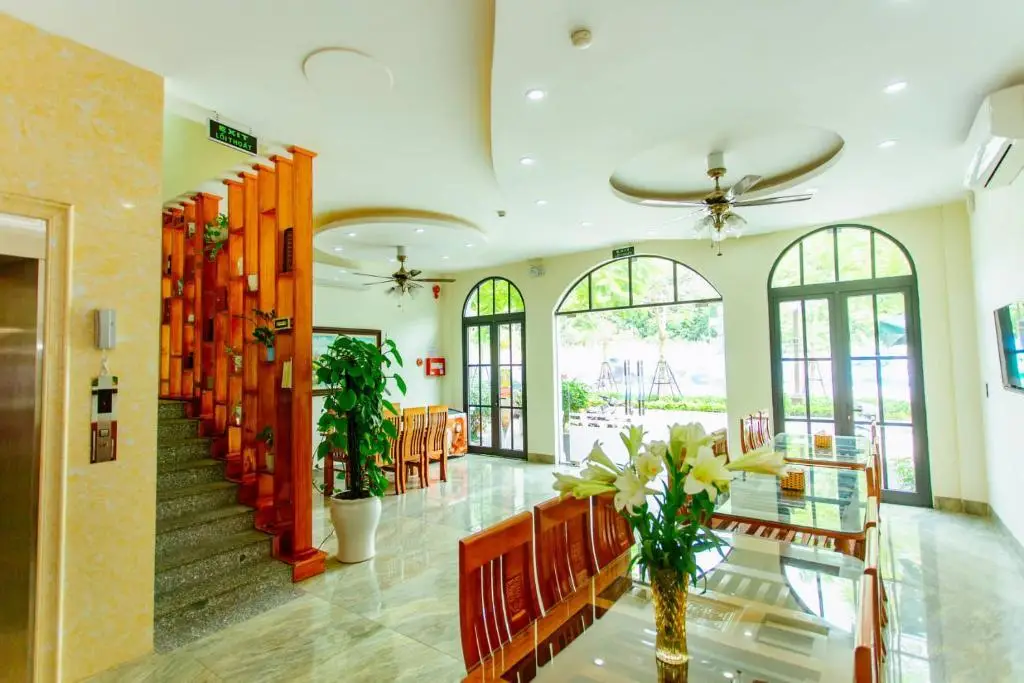 Халонг: Lan Tuong Hotel