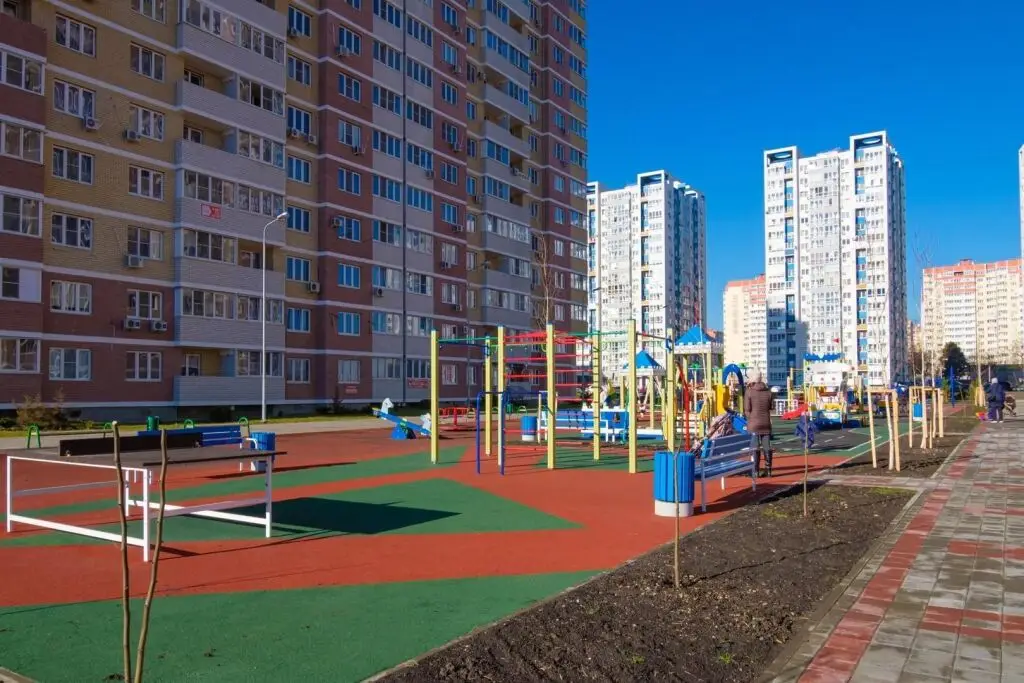 Краснодар: Квартира Большая у Парка Галицкого и Стадиона с Отличным Видом