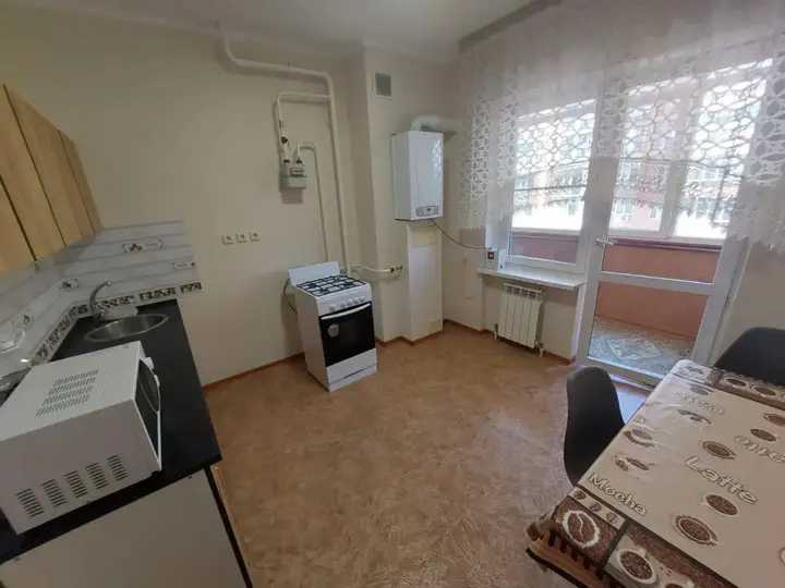 Батайск: Апартаменты на улице Кирова 28