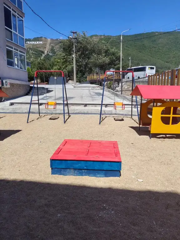 Геленджик: Гостевой дом Кипарис