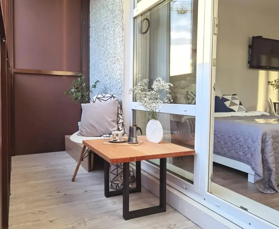 Красноярск: Apartment on Svetlogorsky Lane 12A