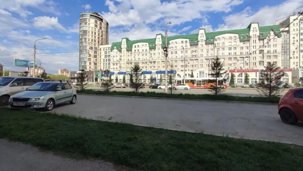 Омск: Апартаменты на улице Масленникова 58