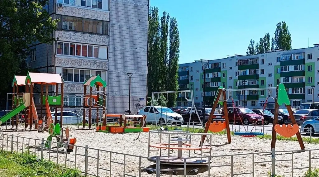 Старый Оскол: Апартаменты на микрорайоне Весенний