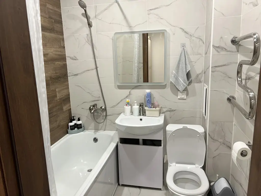 Уфа: Bedroom Suite On Parkhomenko Apartment
