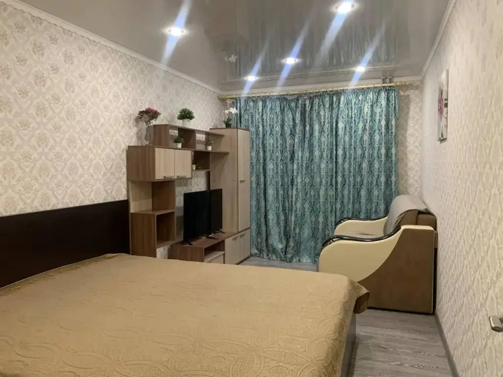 Уфа: Апартаменты на улице Максима Горького