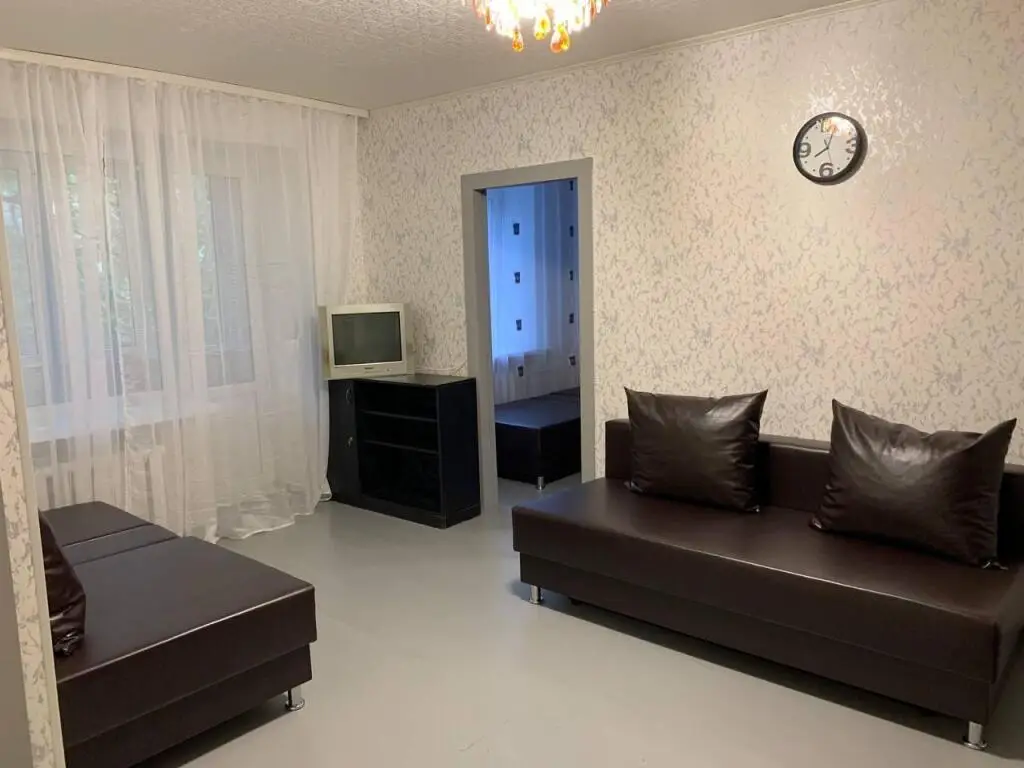 Уфа: Апартаменты на улице Комарова 34А
