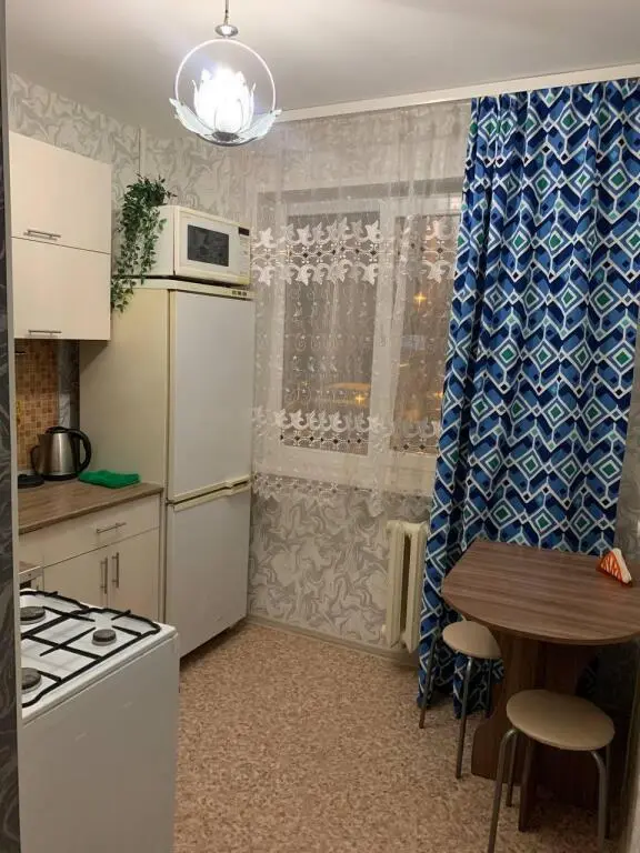Уфа: Апартаменты на улице Машиностроителей 14/1