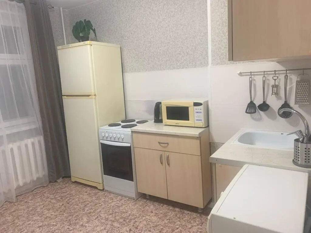 Уфа: Апартаменты на улице Орджоникидзе 30/1