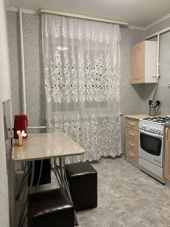 Уфа: Апартаменты на улице Первомайская 50/1