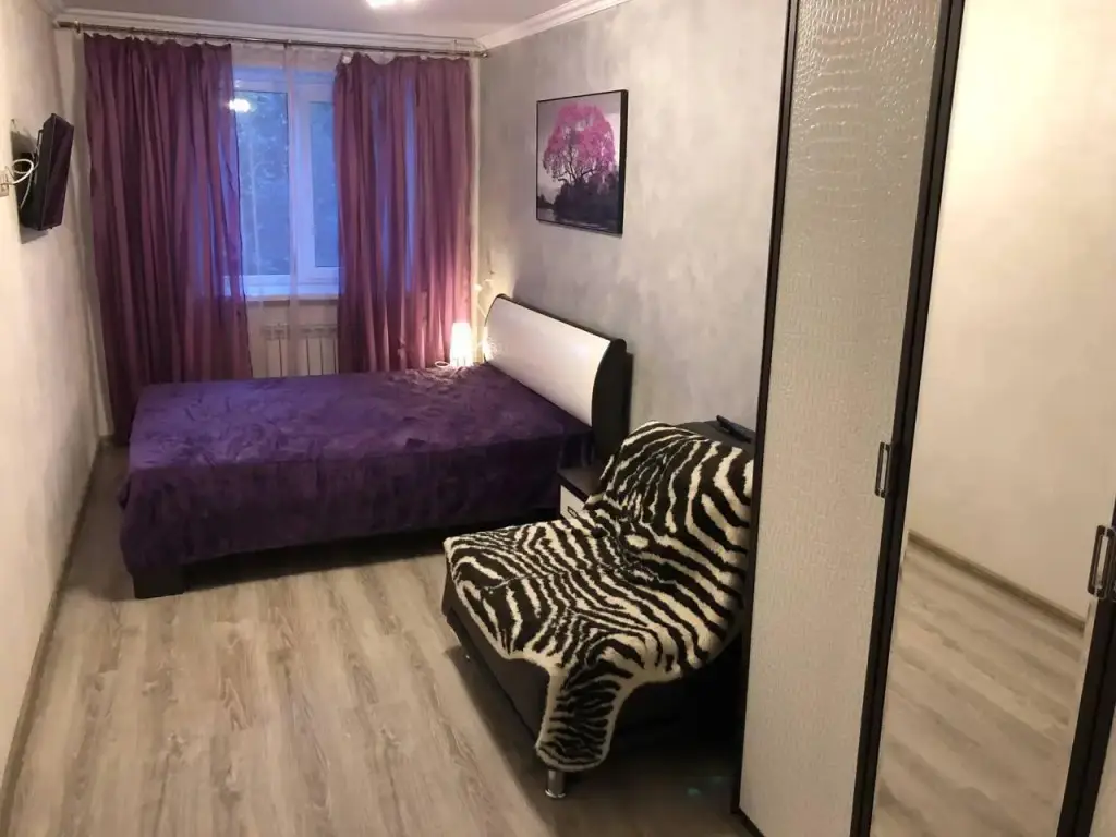 Уфа: Апартаменты на улице Первомайская 98