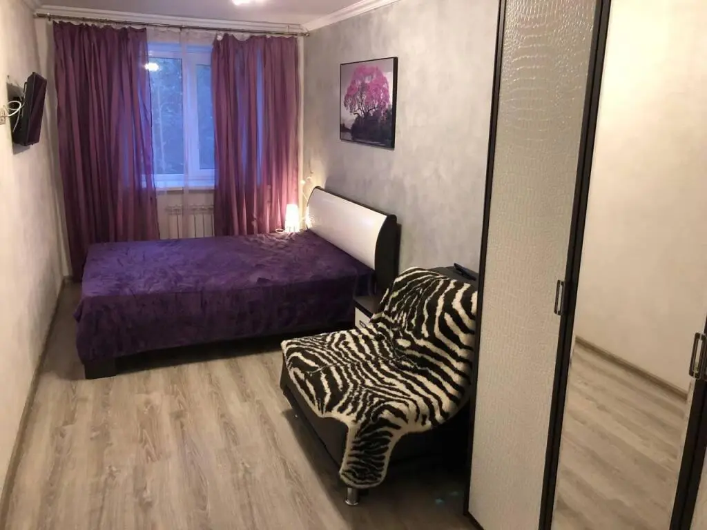 Уфа: Апартаменты на улице Первомайская 98