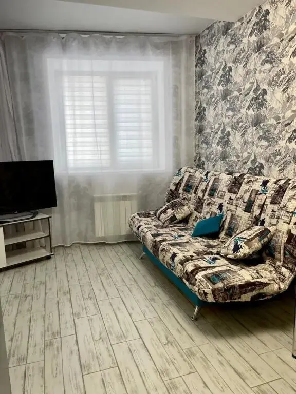 Барнаул: Na Prospekte Lenina 195A Apartment
