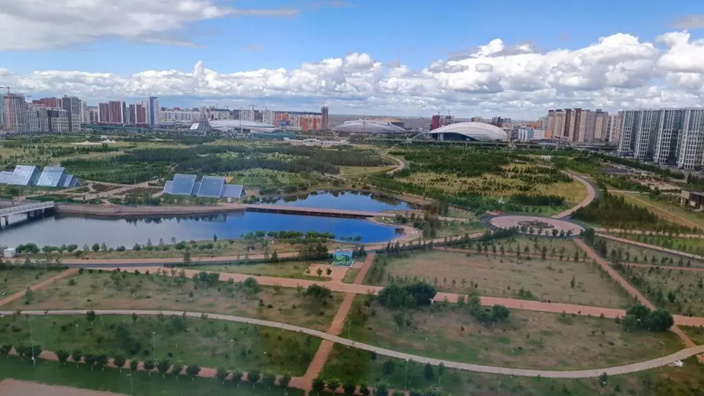 Астана: Yes Botanical Apartments