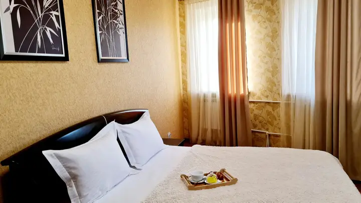 carousel image 4