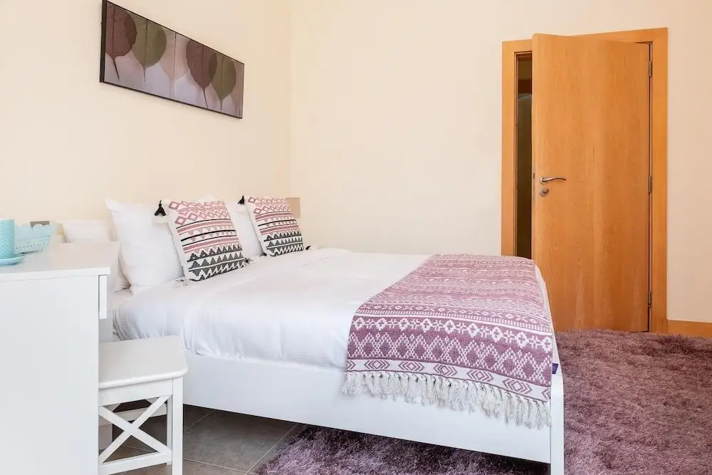 Дубай: Maison Privee - Beach Access Apt w/ Burj & Sea Views on The Palm