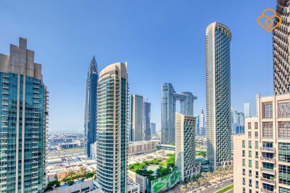 Stand point TA, Burj views — фото 1