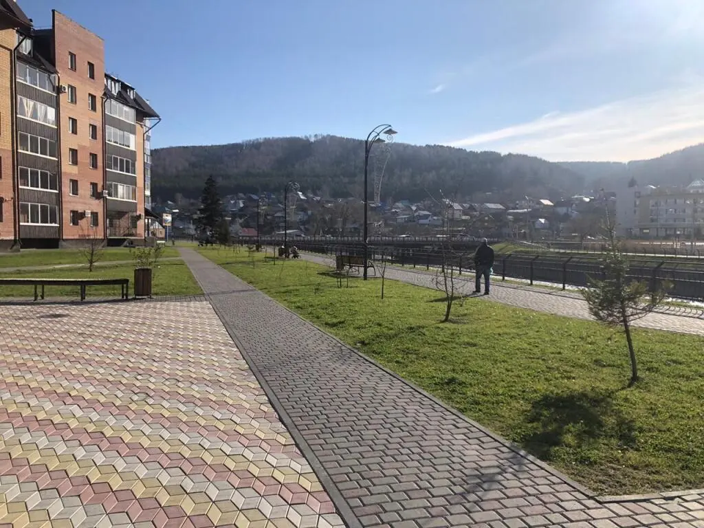 Горно-Алтайск: Апартаменты Светлана на улице Алтайская