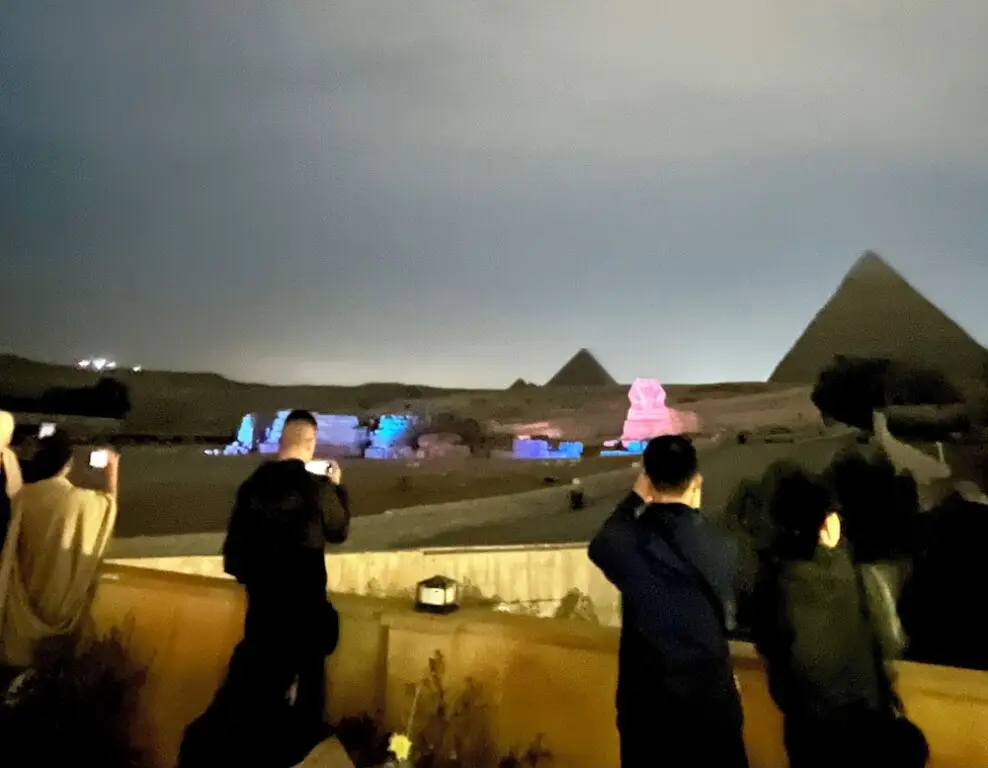 Гиза: The Gate Hotel Front Pyramids & Sphinx View