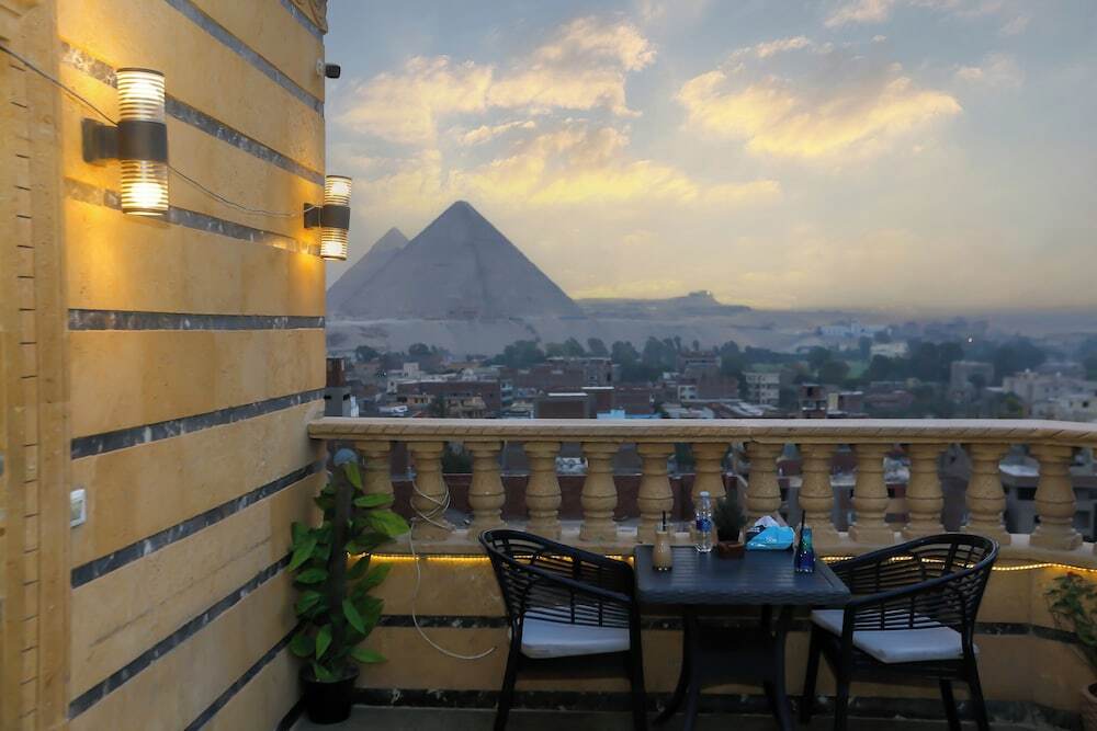 Crowne pyramids palace — фото 1