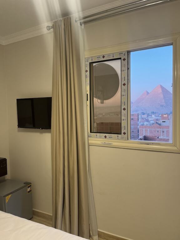 Crowne Pyramids view inn — фото 1
