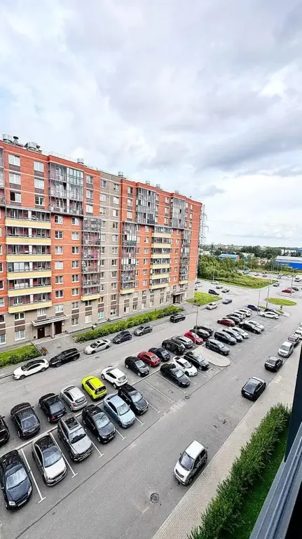 Колпино: Апартаменты Ижора Апарт в ЖК Новое Колпино с красивым балконом