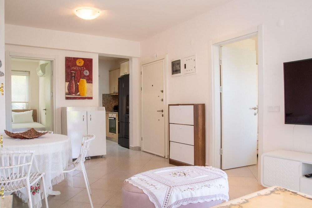 Сёке: Comfortable Flat w Pool and Garden in Soke Aydin