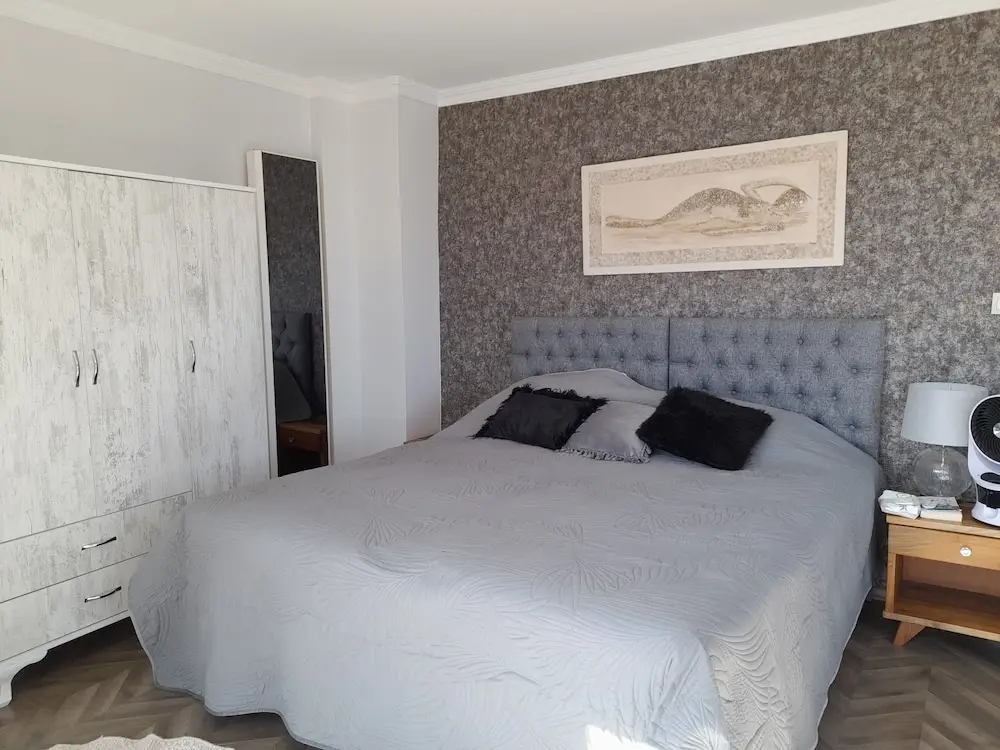 Инегол: Turkish Retreat
