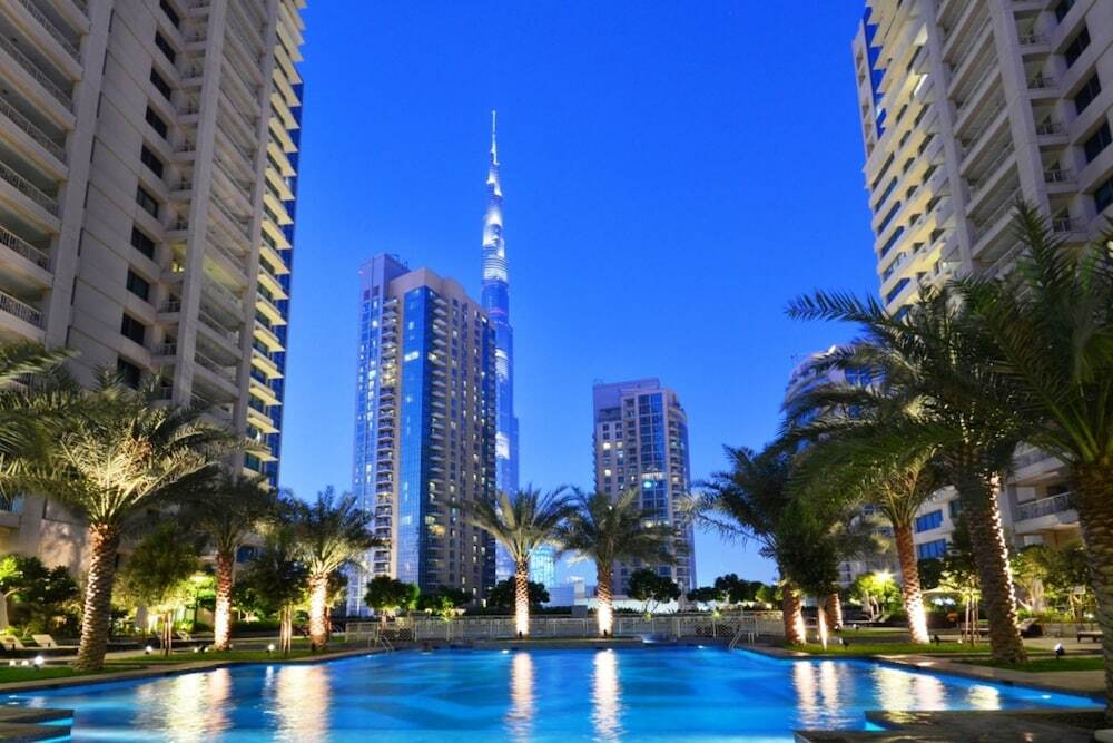 Maison Privee - Radiant Urban Retreat with Iconic Burj Khalifa Vws — фото 1