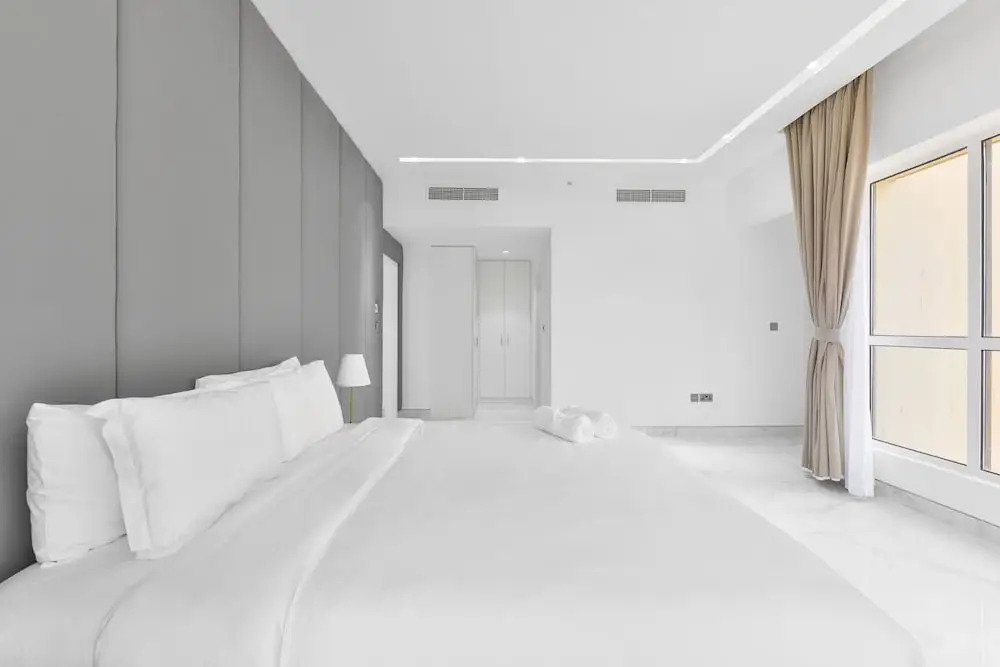 Дубай: Beachside Bliss - Luxurious 2BR in JBR
