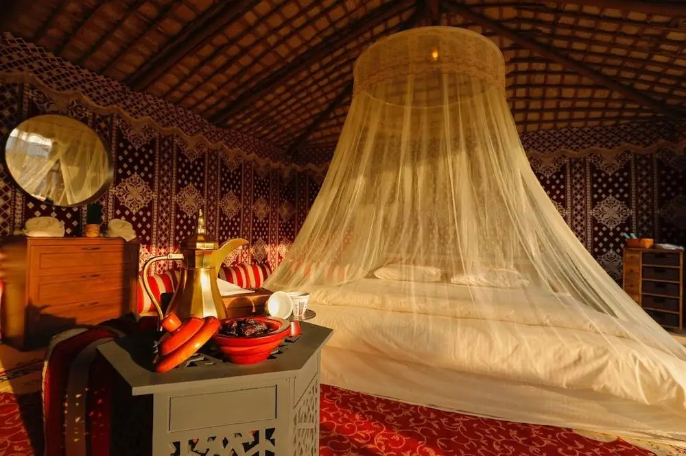 Дубай: Al Marmoom Oasis "Luxury Glamping & Bedouin Experience