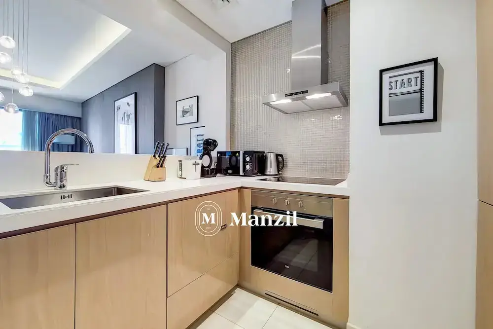 Дубай: Manzil - Cozy 1BR in Paramount w Burj Khalifa View