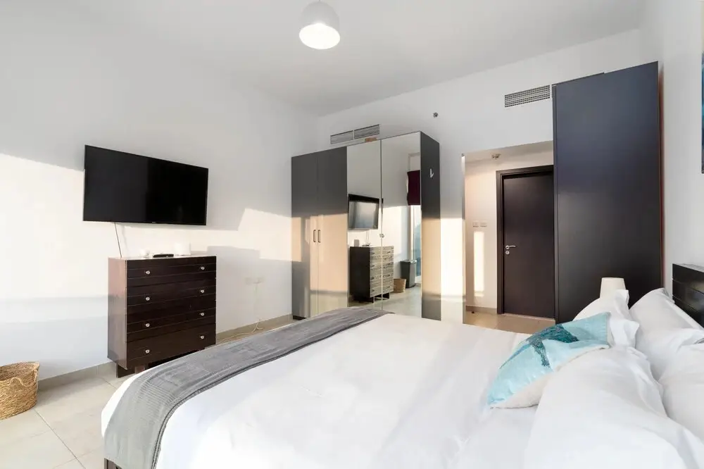 Дубай: SuperHost - Beautiful City Views From This Apt Close to Lake