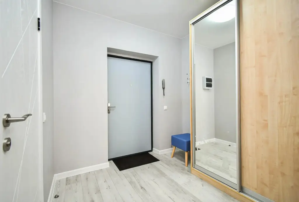 Красноярск: Naprotiv Mvdts Sibir Apartments