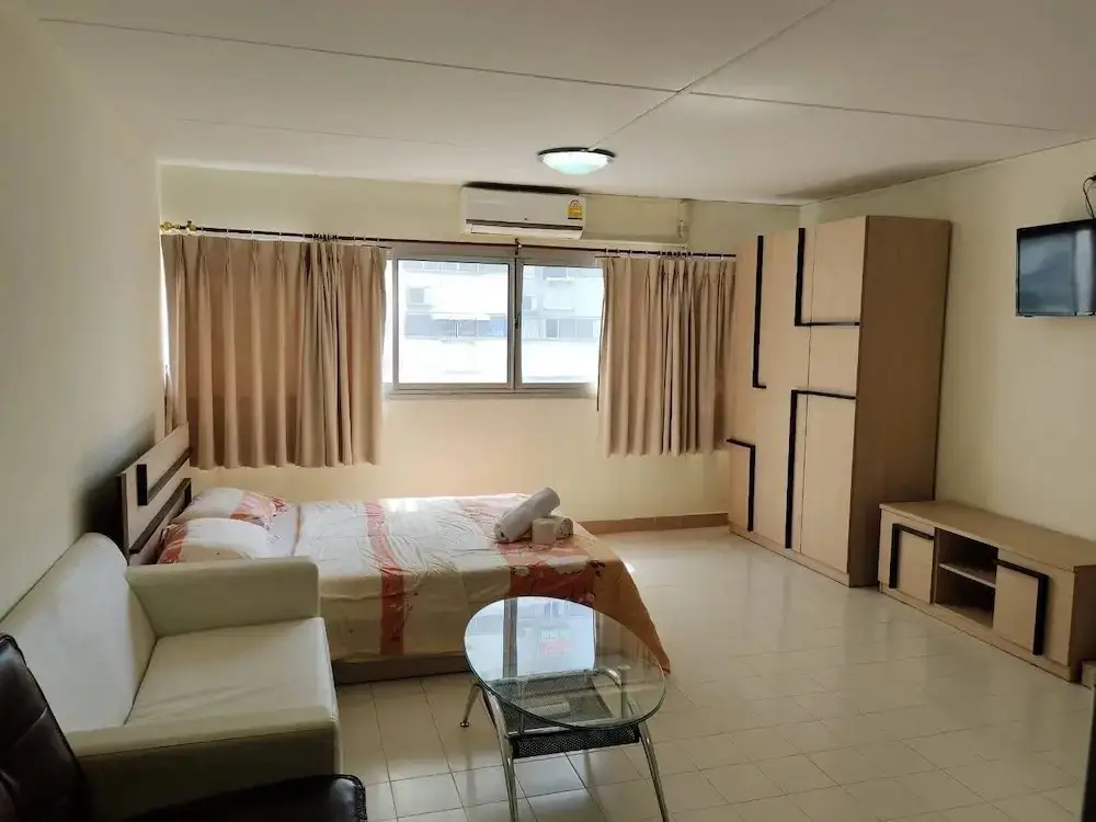 Паккрет: Muangthong Inn