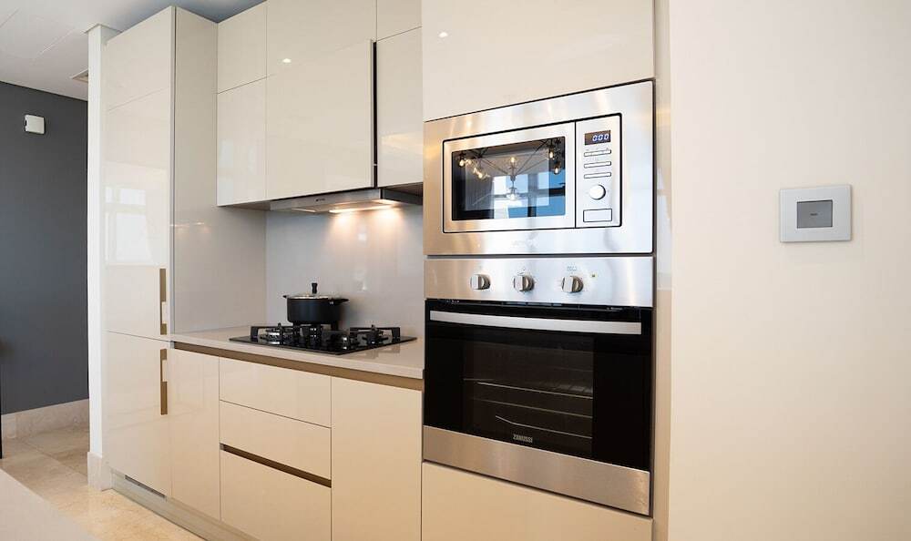 Дубай: Aya - Apt. in Palm Jumeirah with Breathtaking Sea Views