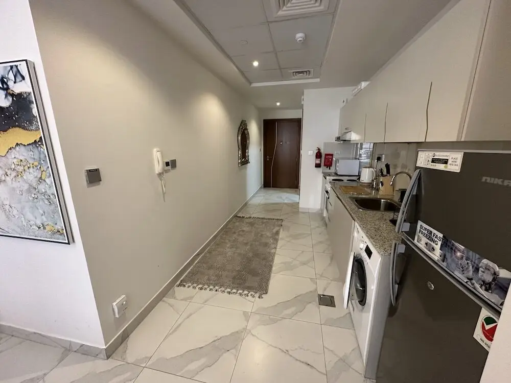 Дубай: Master Piece - Elegant Studio With Canal View in Business Bay