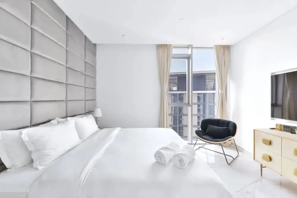 Дубай: Luxury 2BR plus maids room in Bluewaters