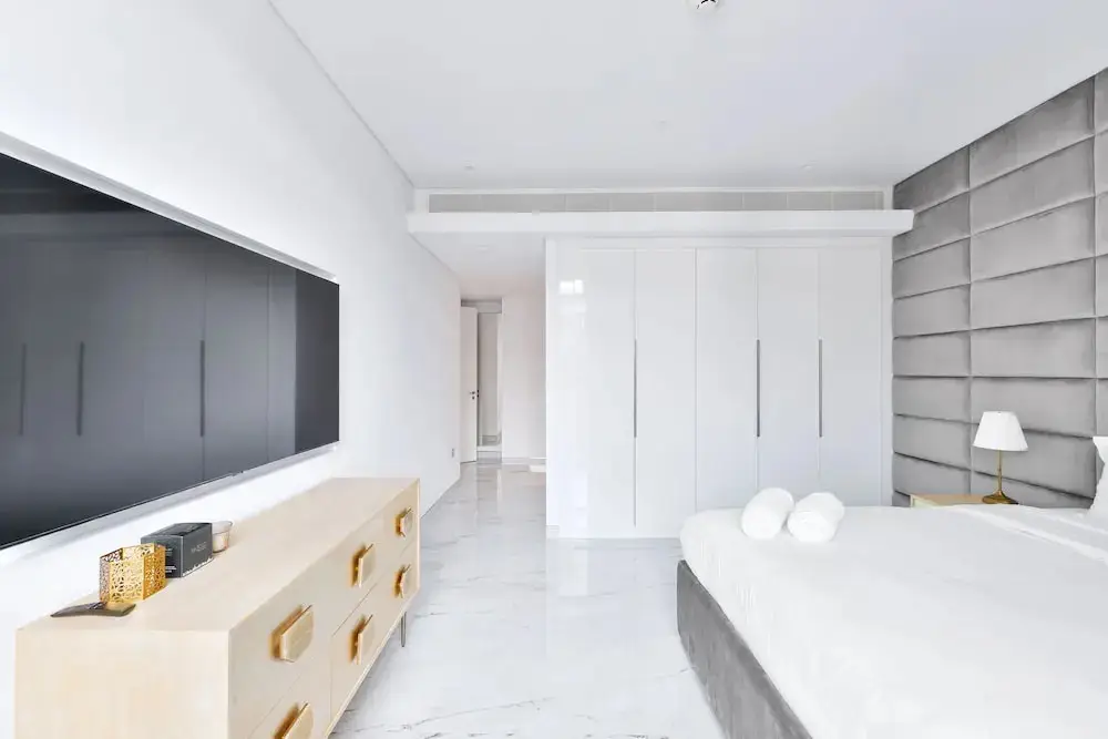 Дубай: Luxury 2BR plus maids room in Bluewaters