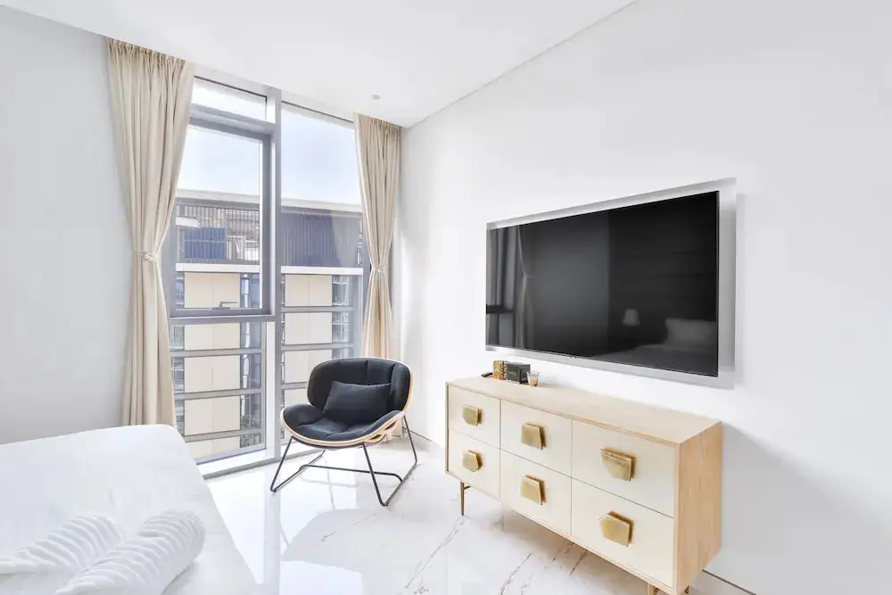 Дубай: Luxury 2BR plus maids room in Bluewaters