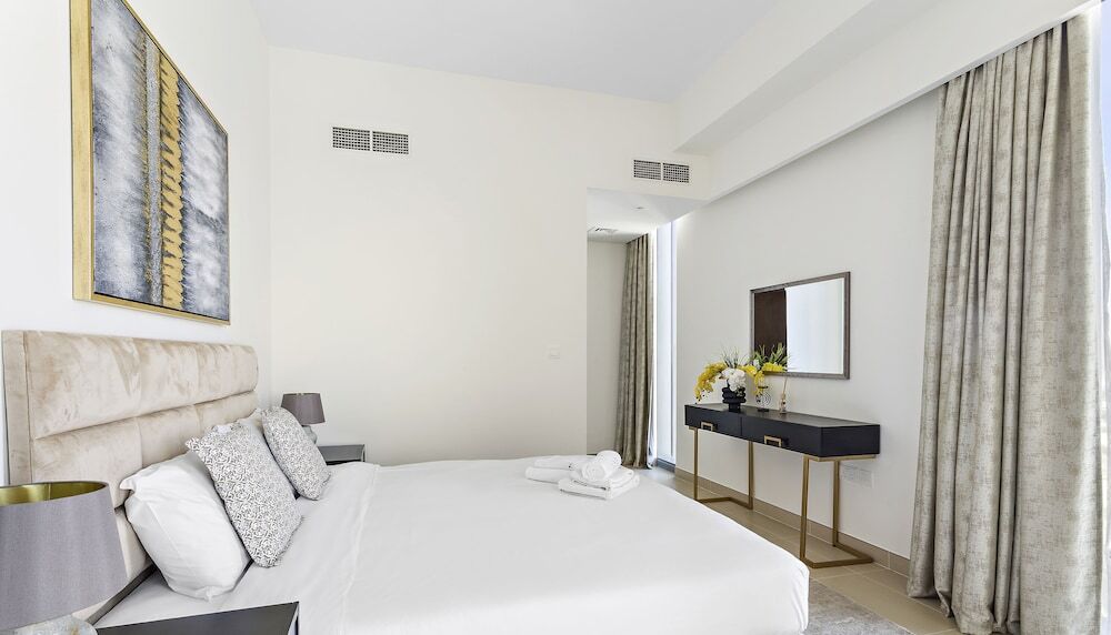 Дубай: WelHome - Spectacular 2BR Apartment with Panoramic Sea Views